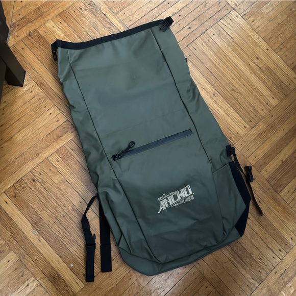 NWT! Ancho Chile Liqueur | ROLL-TOP WATER RESISTANT 22L BACKPACK - Picture 8 of 10